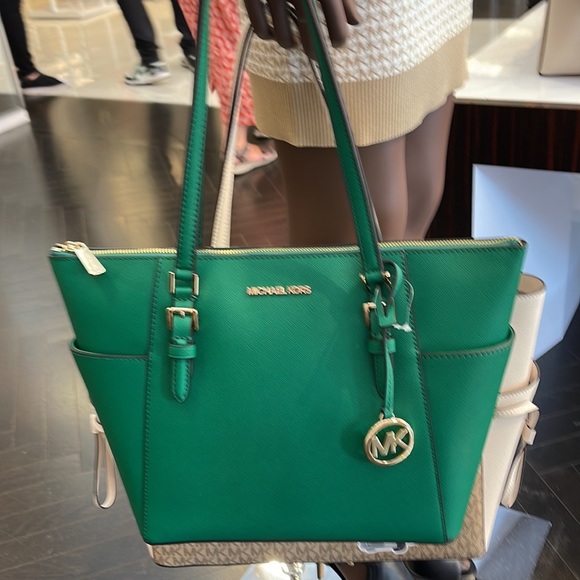 MICHAEL KORS Charlotte Large Leather Top-Zip Tote
Palmetto Green 
NWT - Picture 7 of 16